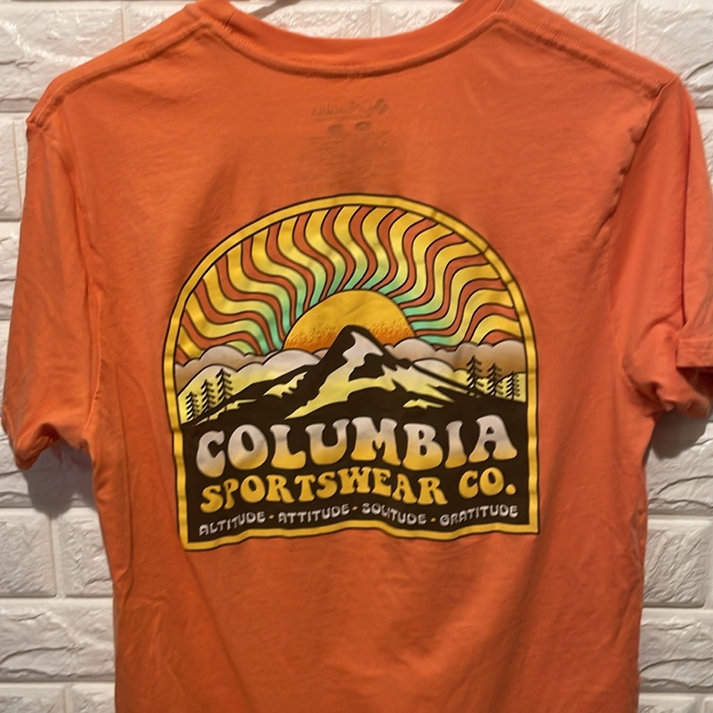 Men’s TShirt - Picture 2 of 3